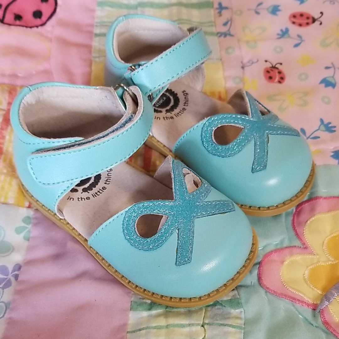 Livie & Luca Aqua Leather Baby Shoes With Glitter Accent Bows Size 6